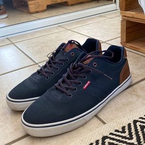 Levi’s Marine Blue Sneakers